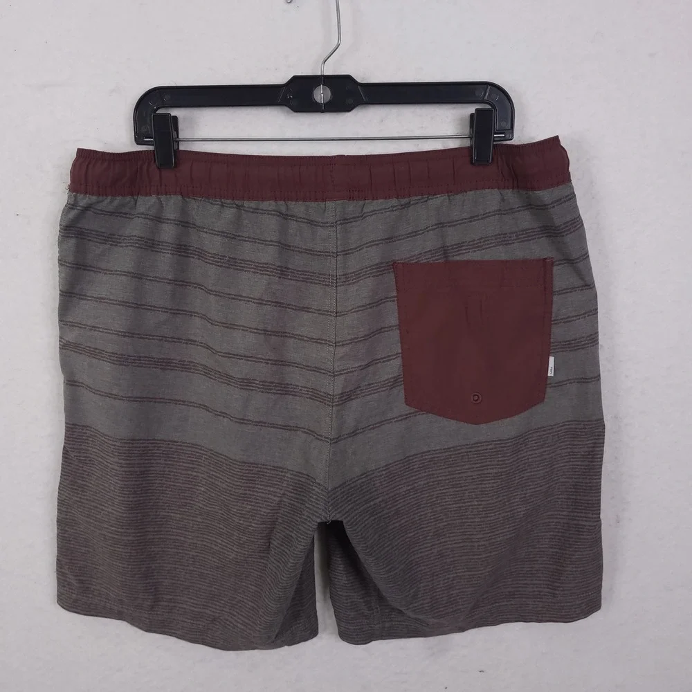 Vuori Board Shorts Mens Large Gray Burgundy Striped Hybrid Swim Trunks